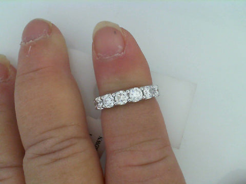 Diamond Wedding Bands  -  Women'